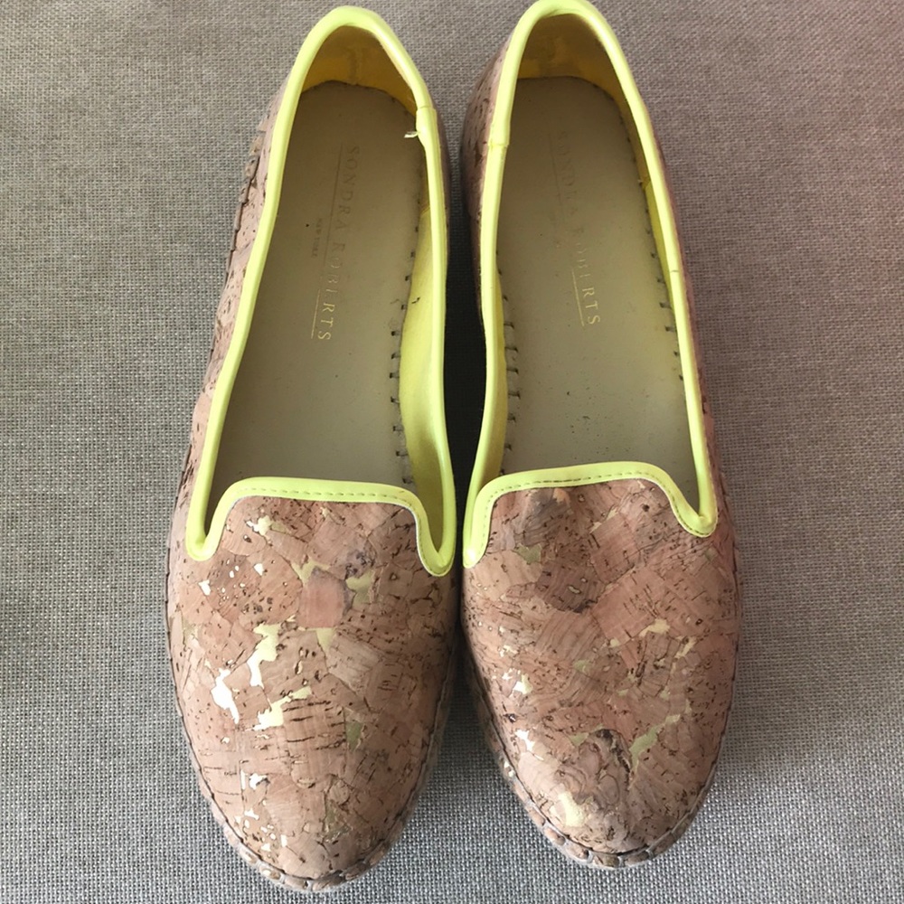 Platform shoes natural cork and neon patent